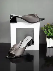 Mochi Open Toe Block Heels With Bows