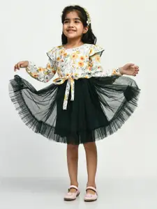 Bella Moda Girls Floral Printed Fluttered Sleeves Pure Cotton Fit & Flare Dress