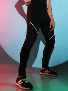 Campus Sutra Men Cotton Regular Fit Contrast Zipper Joggers