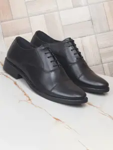Zoom Shoes Men Textured Leather Lace-Up Formal Oxfords