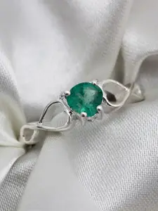 HIFLYER JEWELS 92.5 Sterling Silver Emerald-Studded Heart-Shaped Adjustable Finger Ring