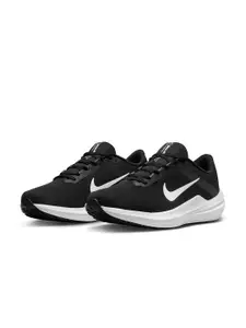 Nike Men Winflo 10 Road Running Shoes