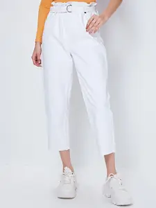 COVER STORY Women White Clean Look Cropped Cotton Jeans With Belt