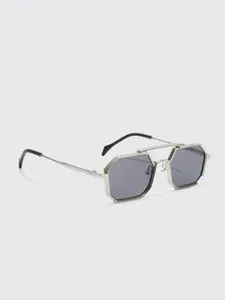 boohooMAN Hexagon-Shaped Navigator Sunglasses with UV Protected Lens BMM33840