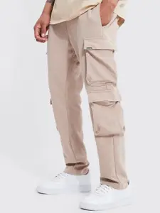 boohooMAN Slim Fit Cargos Trousers
