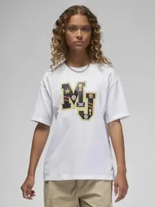 Nike Women Jordan Graphic Printed Relaxed Fit Girlfriend T-Shirt