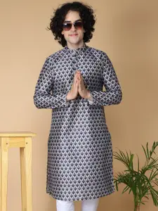 NAMASKAR Floral Printed Mandarin Collar Pure Silk Kurta