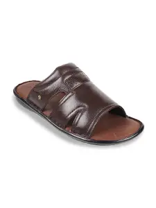 Mochi Men Textured Leather Comfort Sandals