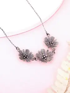 GIVA 925 Sterling Silver Daffodil Necklace