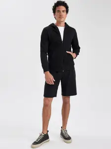 DeFacto Men Mid-Rise Shorts