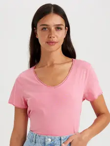 DeFacto V-Neck Pure Cotton T-shirt