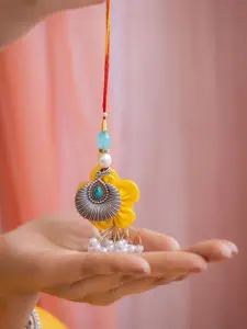 Shyle 925 Sterling Silver Sea Shell Pendant Blooming Lumba Charm Tie-Up Rakhi