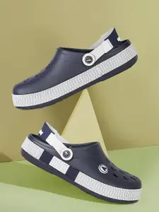 Aqualite Men Self Design Clogs