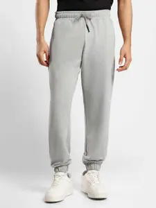 NOBERO Men Mid-Rise Relaxed Fit Joggers