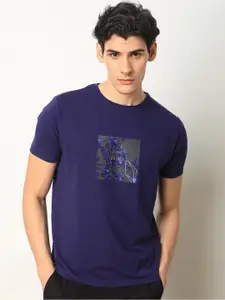 RARE RABBIT Men Capri Graphic Printed Slim Fit Cotton T-Shirt