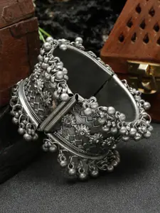 Sangria Silver-Plated Textured Oxidised Cuff Bracelet