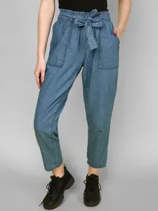 JUNEBERRY Women Original Slim Fit Mid-Rise Clean Look Stretchable Jeans