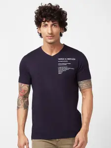 SPYKAR Typography Printed V-Neck Slim Fit Cotton Casual T-Shirt