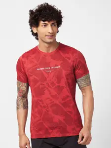 SPYKAR Abstract Printed Slim Fit Cotton T-Shirt