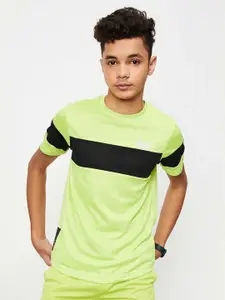 max Boys Colourblocked Round Neck T-shirt