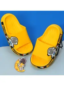 Yellow Bee Boys Astronaut Applique Sliders