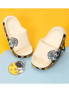 Yellow Bee Boys Astronaut Applique Sliders