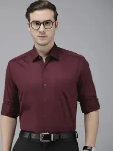 Arrow Solid Pure Cotton Manhattan Slim Fit Formal Shirt