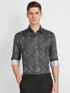 Arrow Regular Fit Opaque Printed Casual Shirt