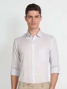 Arrow Slim Fit Opaque Printed Casual Shirt