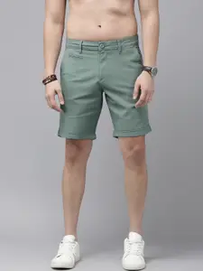 The Roadster Life Co. Men Solid Mid-Rise Chino Shorts