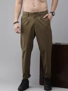 The Roadster Life Co. Men Relaxed Fit Pleated Mid-Rise Trousers