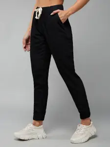 DOLCE CRUDO Women Lightweight Black Mid Rise Clean Look Joggers