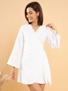 KASSUALLY White V-Neck Flared Sleeves Tie Ups Pure Cotton A-Line Dress