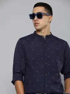 R.Code by The Roadster Life Co. Geometric Printed Casual Shirt