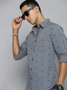 R.Code by The Roadster Life Co. Printed Casual Shirt