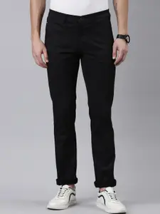 Chennis Men Mid-Rise Relaxed Slim Fit Geometric Printed Easy Wash Pure Cotton Trousers