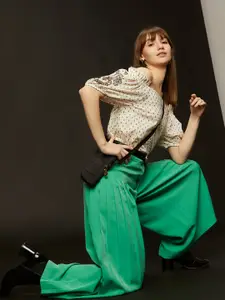 Vero Moda Geometric Self Design Off-Shoulder Top