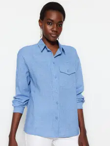 Trendyol Contemporary Fit Spread Collar Casual Shirt