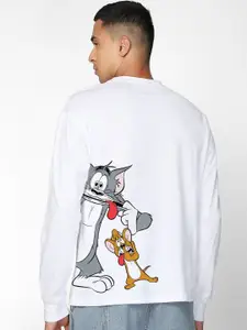 Bewakoof x OFFICIAL TOM & JERRY MERCHANDISE Best Of Frenimies Printed Oversized T-shirt