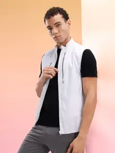 HRX by Hrithik Roshan Mock Collar Brand Logo Detail Gilet