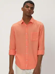 Mufti Spread Collar Slim Fit Textured Casual Shirt