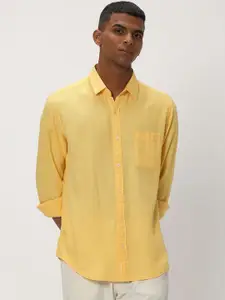 Mufti Spread Collar Slim Fit Textured Casual Shirt