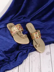 Mochi Women Ethnic Embellished One Toe Flats