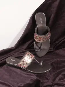 Mochi Women Ethnic Embellished One Toe Flats