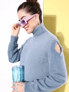 The Roadster Life Co. December-Frosty Winters-Soft Textures Pullover With Fuzzy Detail