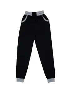 IndiWeaves Boys Mid-Rise Cotton Joggers