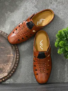 VIV Men Textured Shoe-Style Sandals