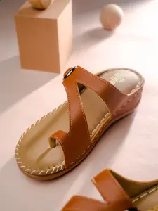 The Roadster Lifestyle Co. Tan Brown Textured One Toe Flats