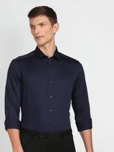 Arrow Slim Fit Spread Collar Pure Cotton Formal Shirt