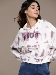 The Roadster Lifestyle Co. Printed Dyed Pure Cotton Hooded Sweatshirt